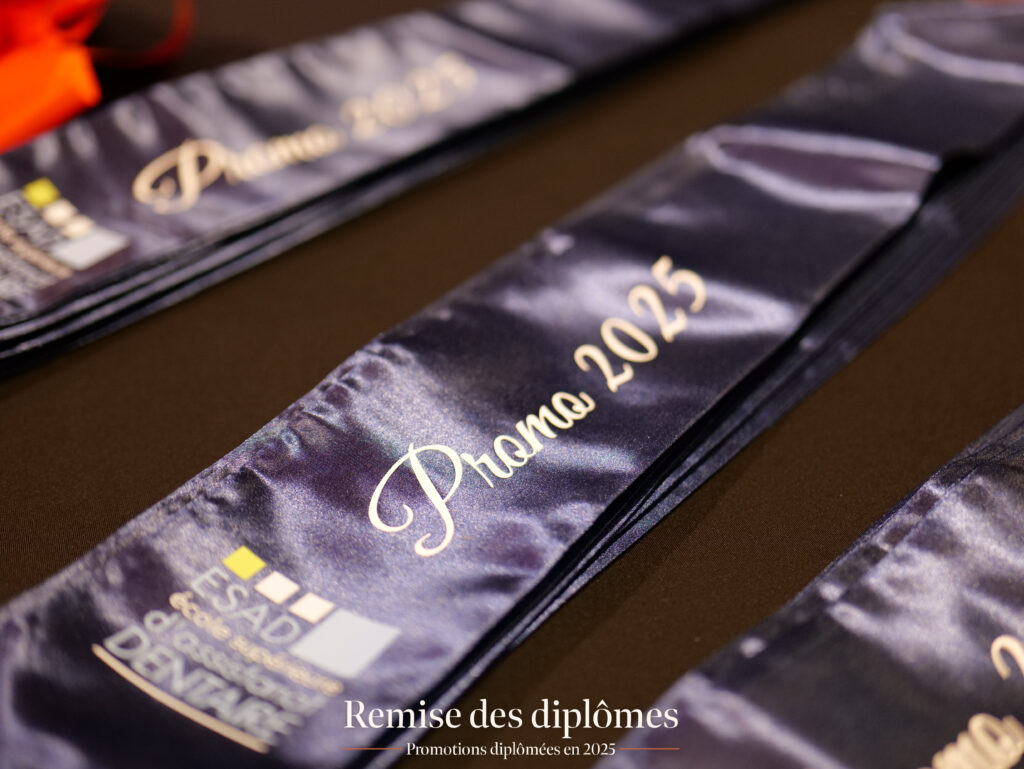 Écharpe de remise des diplômes ESAD